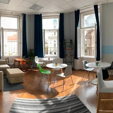 2b Hostel&rooms *