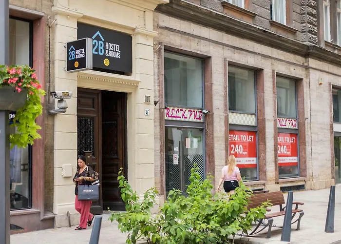 2b & Hostel *